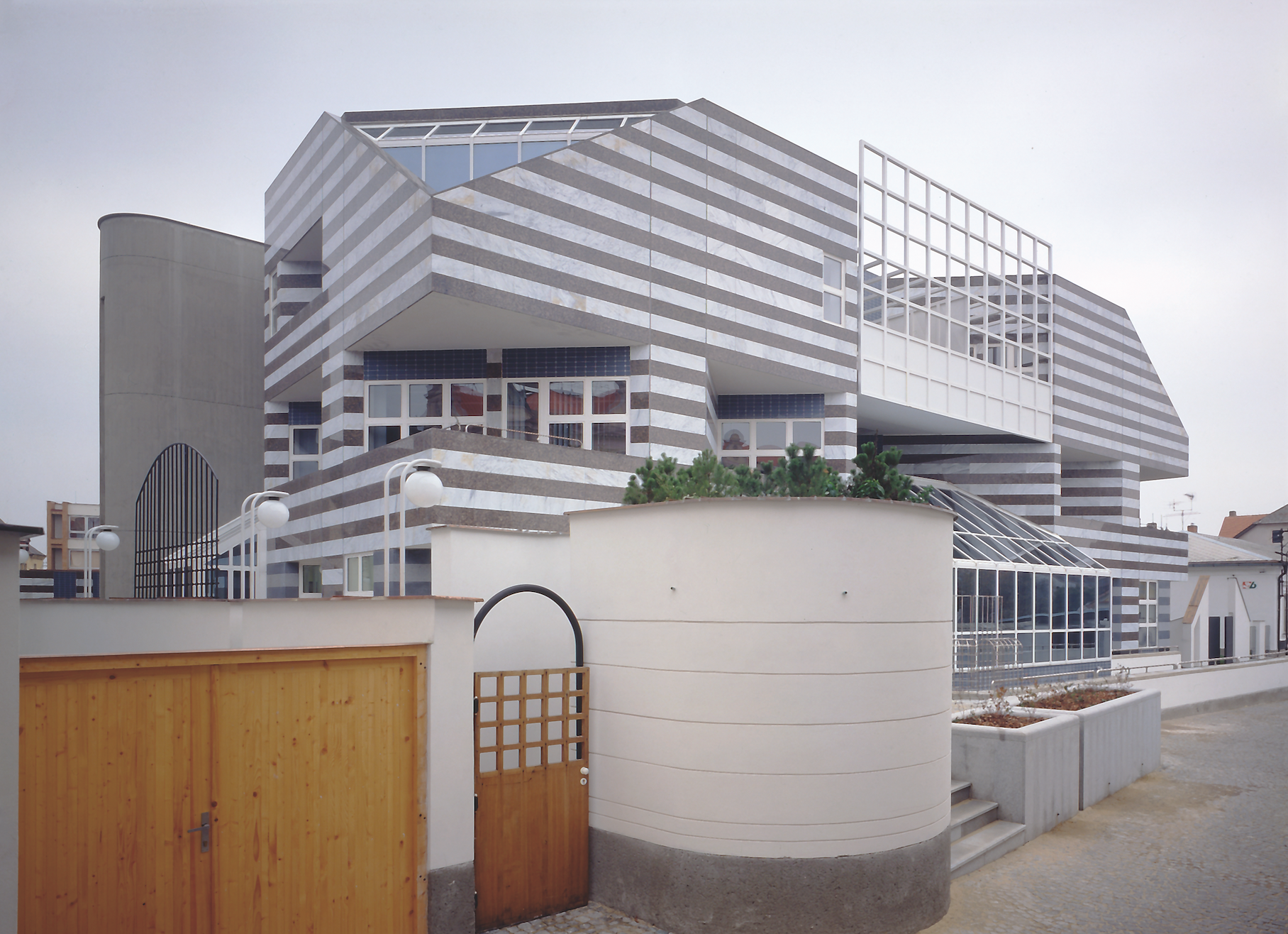 12.CS Jindrichuv Hradec_exterier